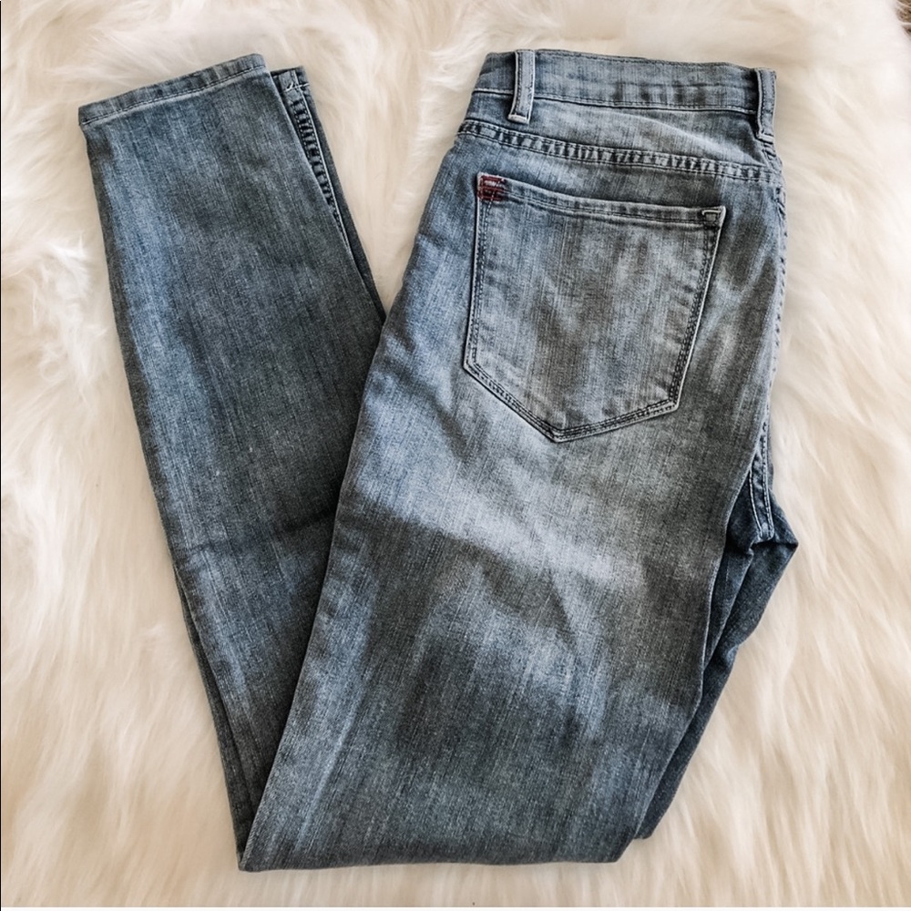 [bdg] light wash skinny jeans
